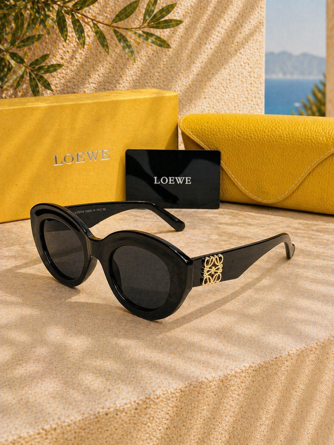 Loewe Loewe Fantasy Slim / Mini Oval Slim Siyah Oval Kadın Güneş Gözlüğü