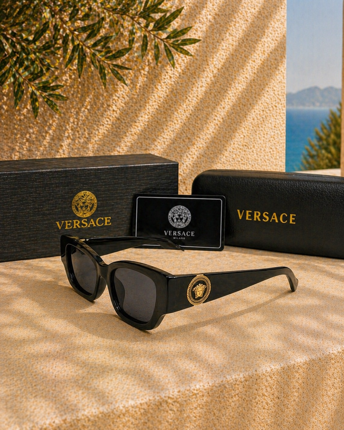 Versace Medusa Detaylı Kadın Güneş Gözlüğü