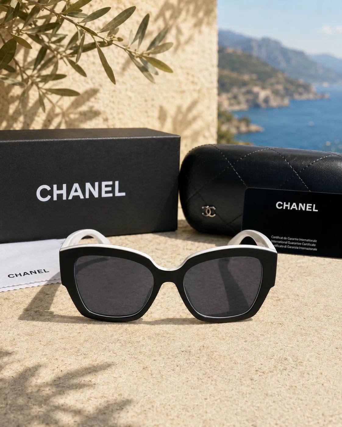 Chanel Chanel Cat-Eye Siyah Beyaz Kadın Güneş Gözlüğü