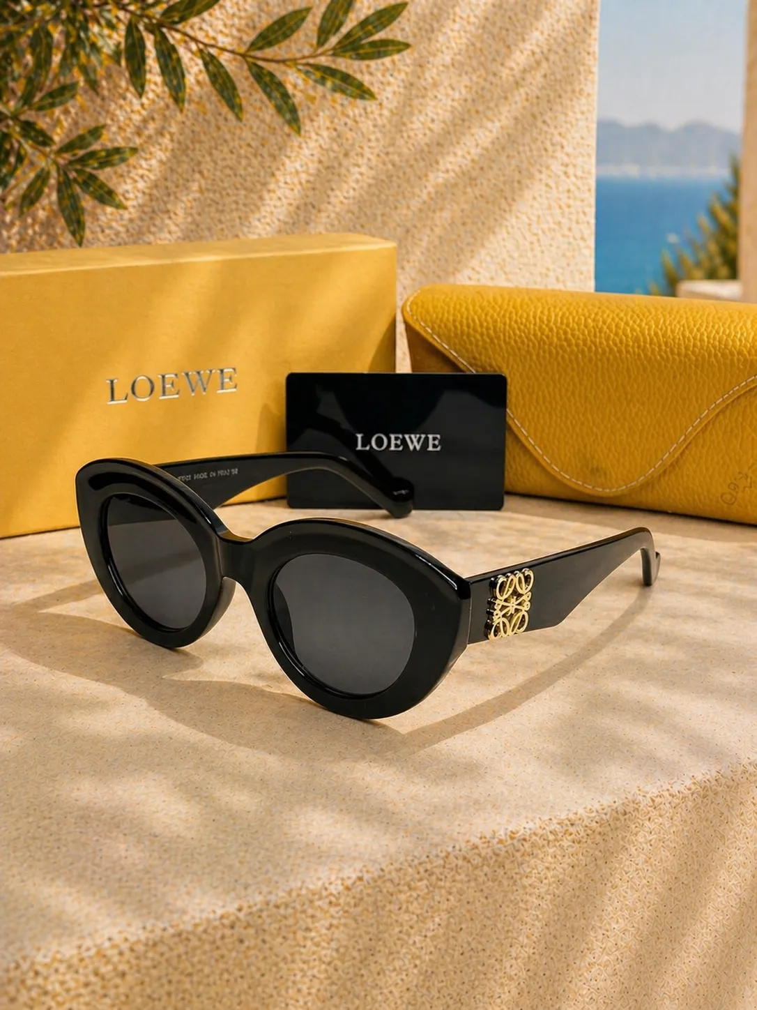 Loewe Loewe Fantasy Slim / Mini Oval Slim Siyah Oval Kadın Güneş Gözlüğü