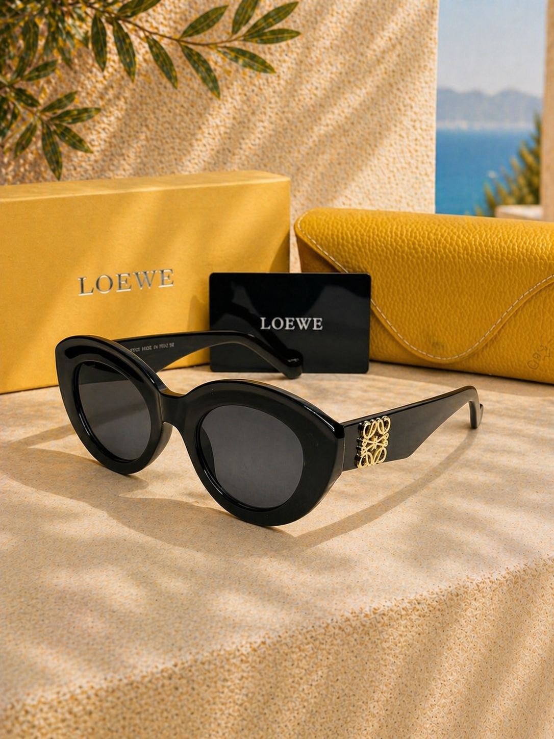 Loewe Loewe Fantasy Slim / Mini Oval Slim Siyah Oval Kadın Güneş Gözlüğü